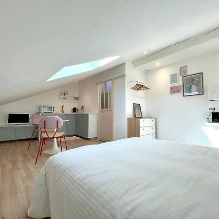 Studio Jade : Charmant Logement Place Clemenceau Apartment По Екстериор снимка