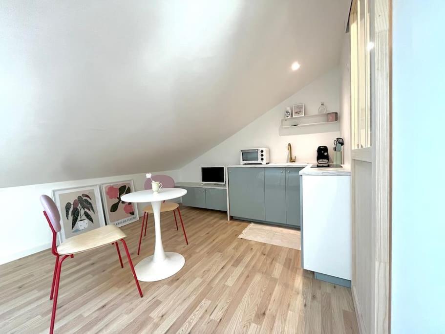 Studio Jade : Charmant Logement Place Clemenceau Apartment По Екстериор снимка