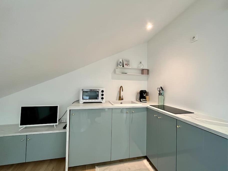 Studio Jade : Charmant Logement Place Clemenceau Apartment По Екстериор снимка