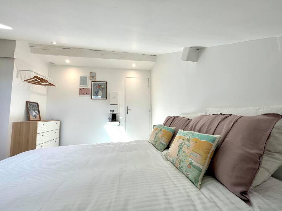 Studio Jade : Charmant Logement Place Clemenceau Apartment По Екстериор снимка